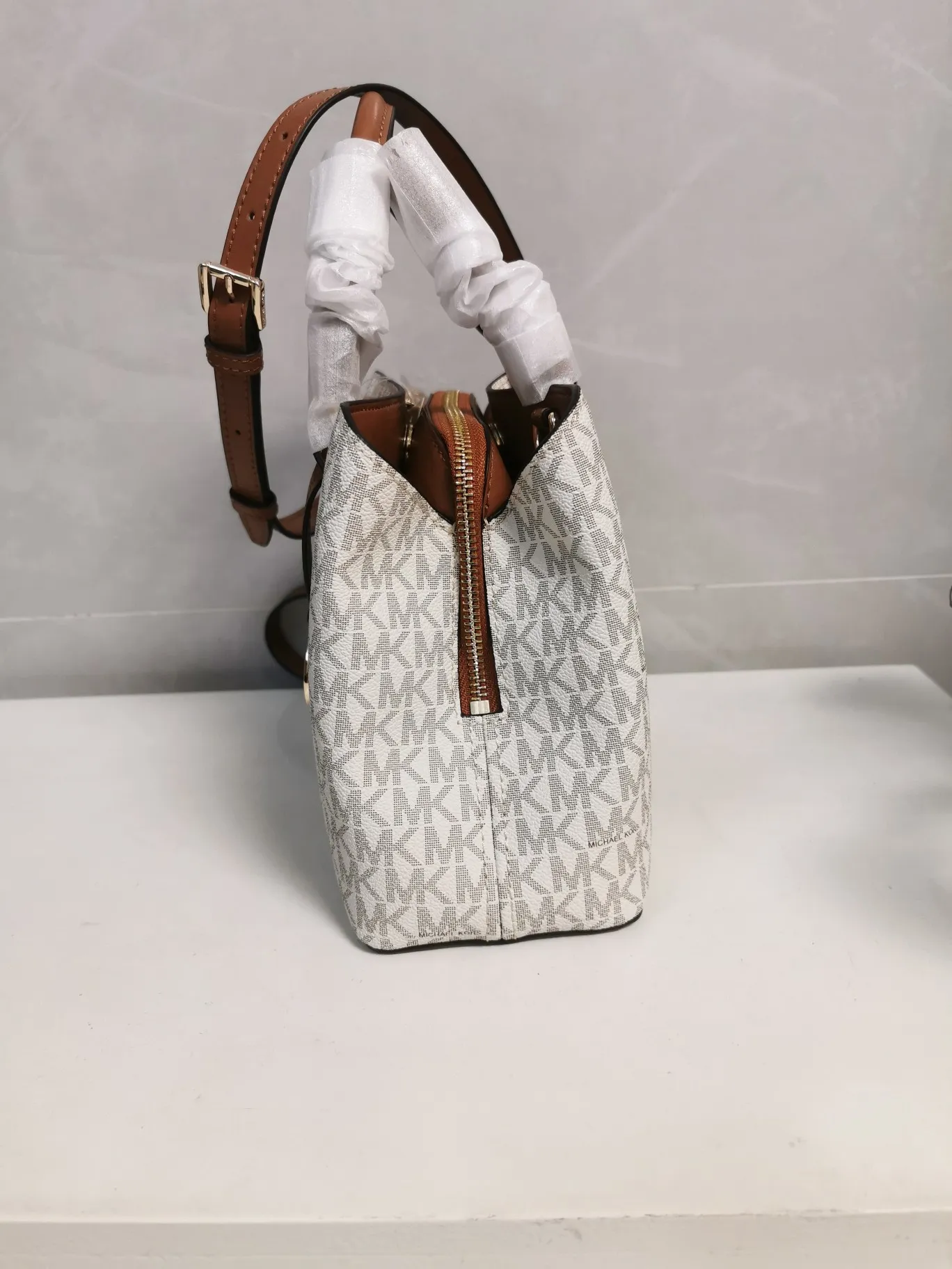 All Categories Official Website "Brand Women's Bags" Women's Bags 💙 MK 2023 New MK Crossbody Bag